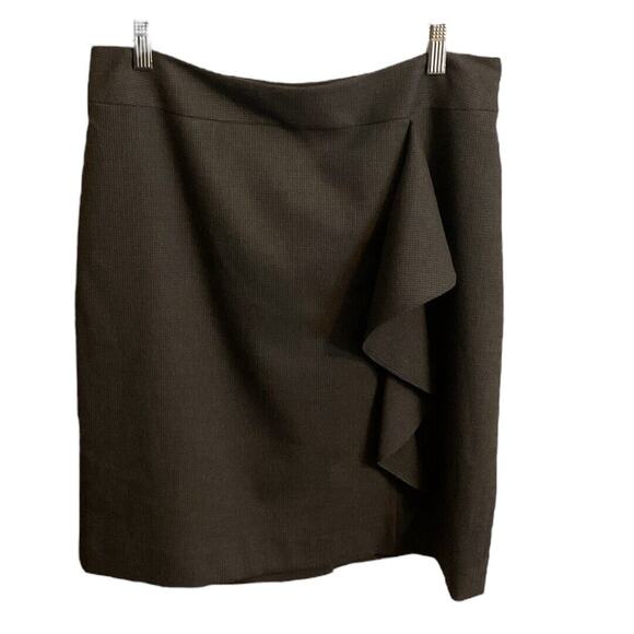 Halogen Skirt Women's SZ 12P Brownish Gray Plaid Ruffle Above Knee Length - Picture 1 of 11